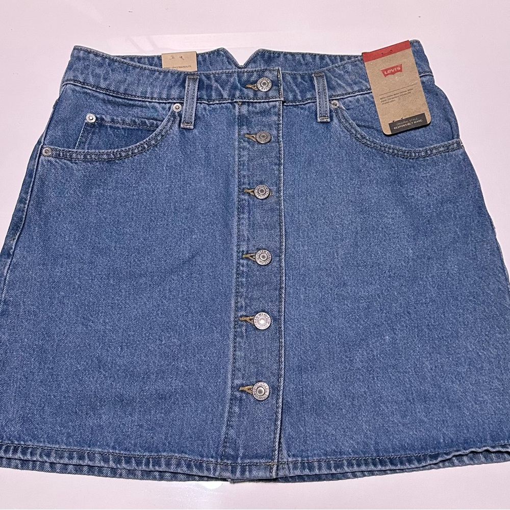 Levi’s Blue Denim Notch A-Line Front Button Down Mini Skirt-Size 29 NWT